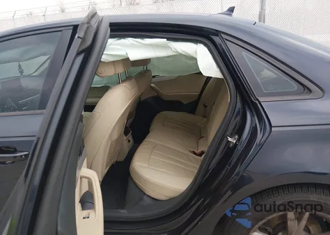 2018 Audi A4 2.0T Tech Ultra Premium/2.0T Ultra Premium z USA, uszkodzony, nr VIN WAUKMAF45JN000378